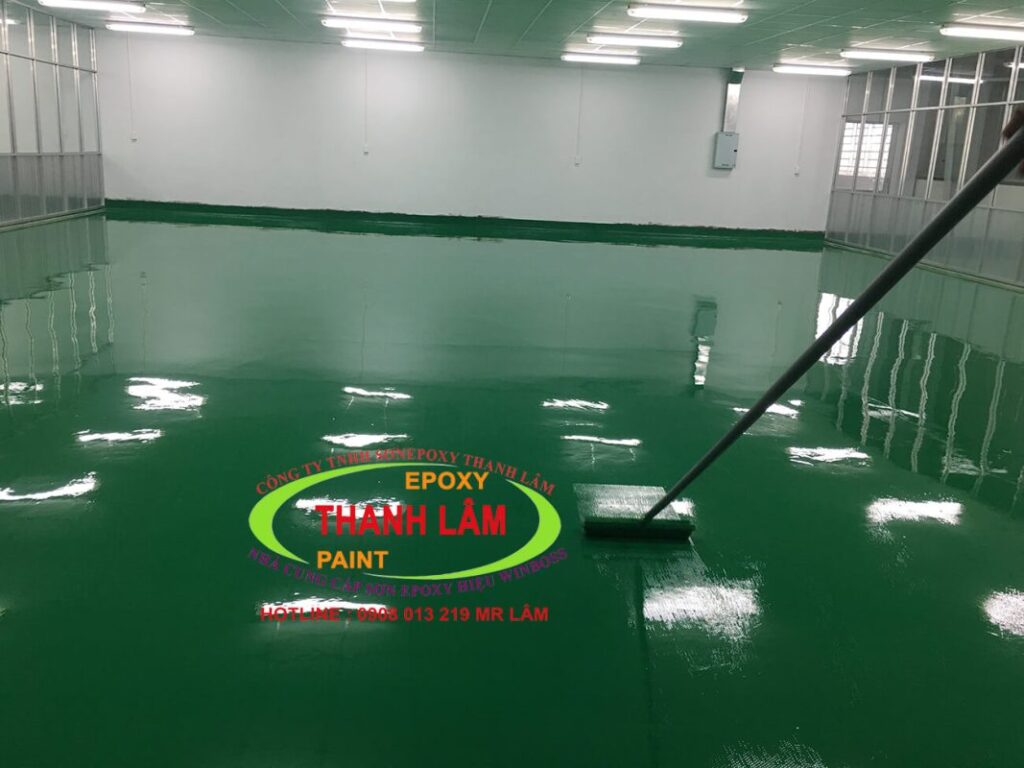 Đang Hoàn Thiện Sơn Epoxy Tự San Phẵng Tại Nhà Máy Chế Biến Thực Phẩm Thái Lan