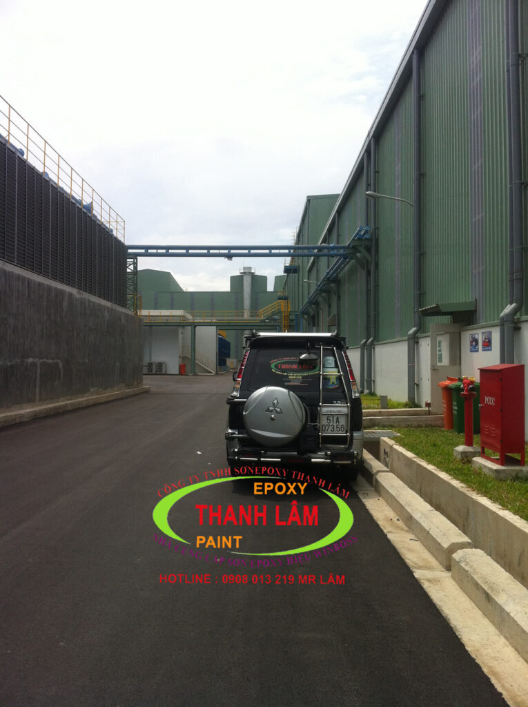 Xe Chở Sơn Epoxy Xuống Nhà Máy Thép Vina Kyeoi Khu Công Nghiệp Phú Mỹ 3