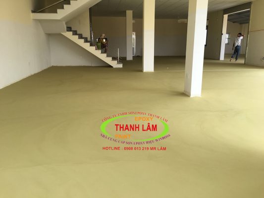 Xử Lý Cán Vữa Pu Polyurethan Tòa Nhà Trưng Bày Sản Phẩm Tải Trọng Nặng