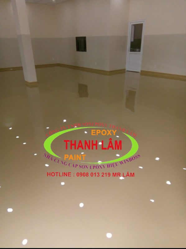 Sơn Epoxy Tự Cân Bằng Cho Tòa Nhà Trưng Bày Sản Phẩm Nghành May